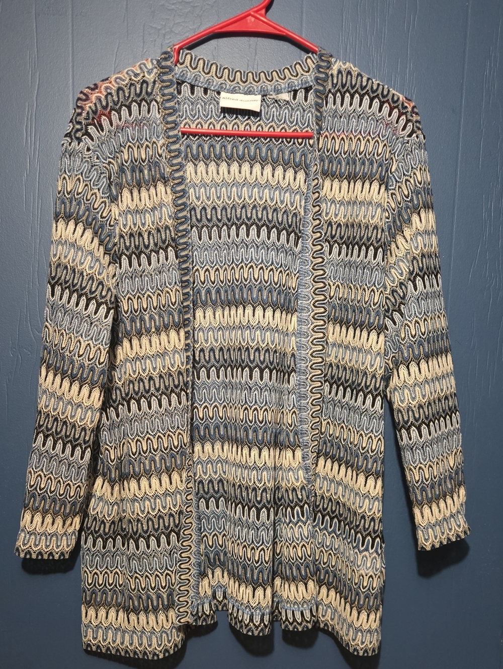 Alfred Dunner Cream & Blue Open-Front Wavy Knit Cardigan